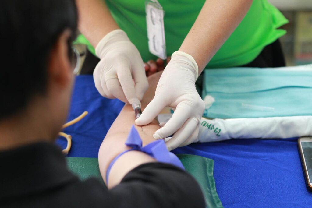 Accès pour tous aux soins : un enjeu fondamental pour la société