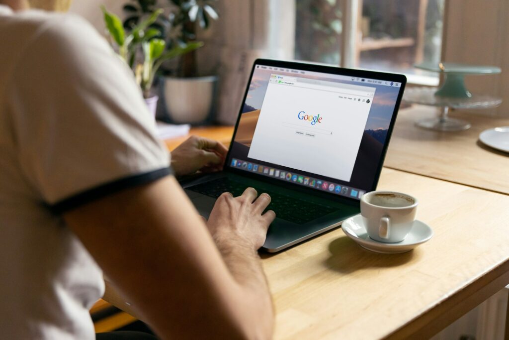 Être premier sur Google et générer du trafic : Les stratégies incontournables du référencement naturel