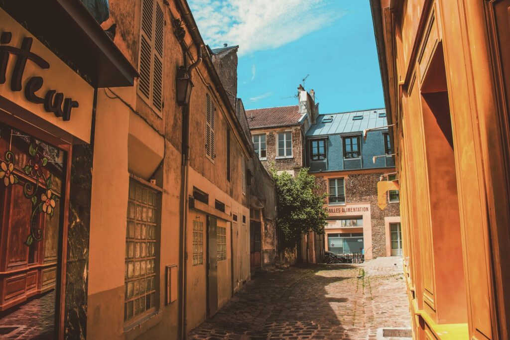 Villes et Communautés de France : Un Paysage Riche en Diversité et Patrimoine