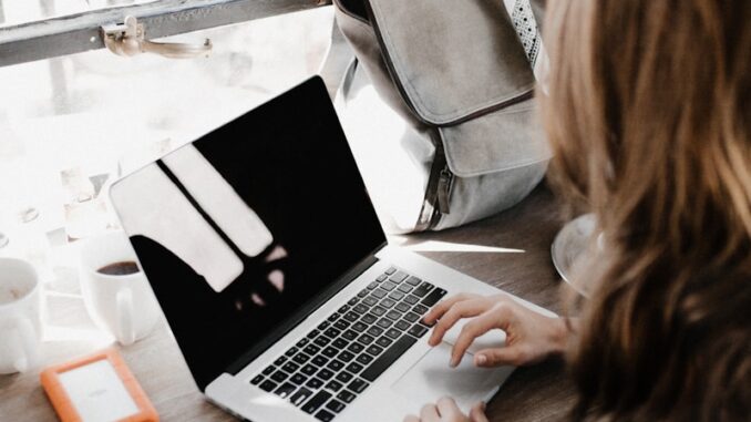 Publier des Articles sans Avoir un Blog : Les Meilleures Alternatives