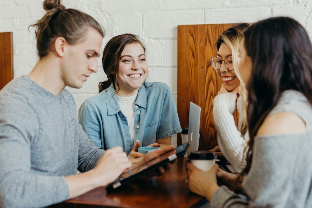 Blog Information et Astuces pour la Jeunesse : Le Guide Ultime pour Naviguer dans le Monde d'Aujourd'hui