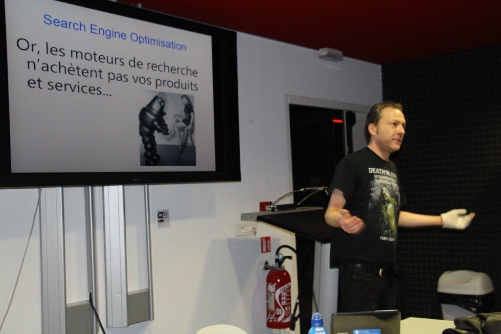 Diffusion libre sur le web de contenus rédactionnels : entre accessibilité, visibilité et stratégie éditoriale