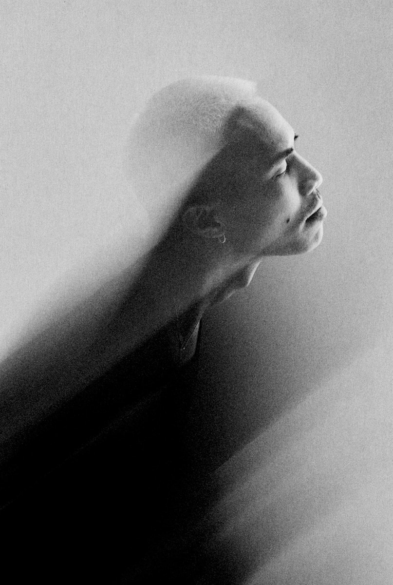 Le modérateur de l’information sur le web : garant de l’équilibre entre liberté et responsabilité numérique