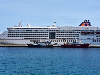 découvrez une croisière en catamaran inoubliable en crète, entre eaux cristallines et paysages méditerranéens exceptionnels.